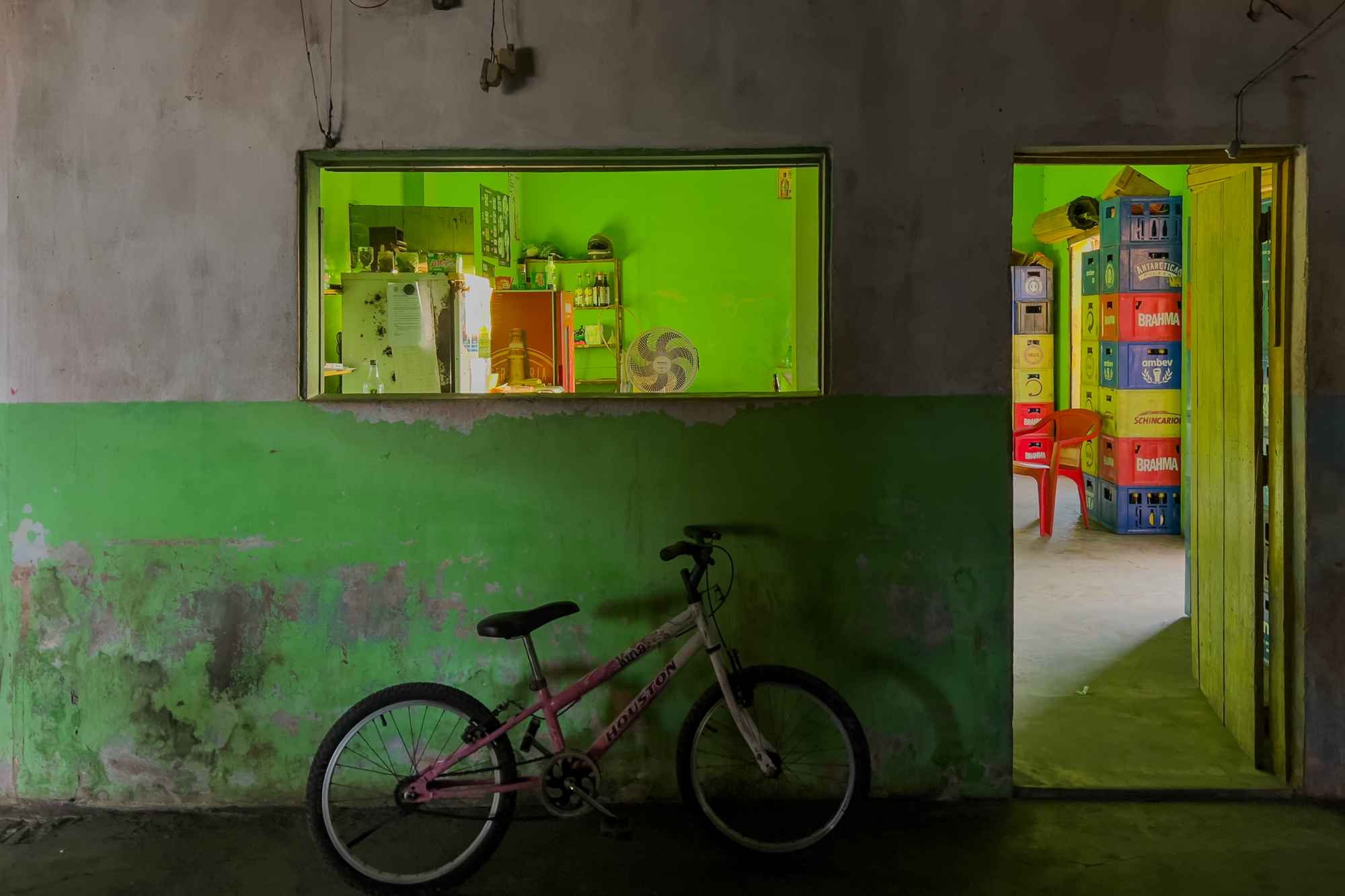Bicicleta no bar, Cajari